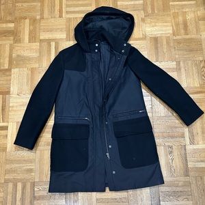 Theory coat size small